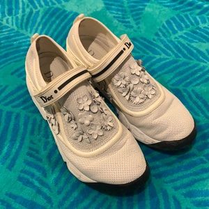 Authentic Christian Dior White Fusion 3D Flower Sneakers size 8.5